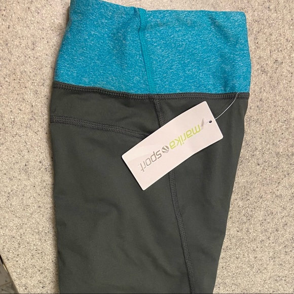 Brand new yoga pants - Picture 1 of 3